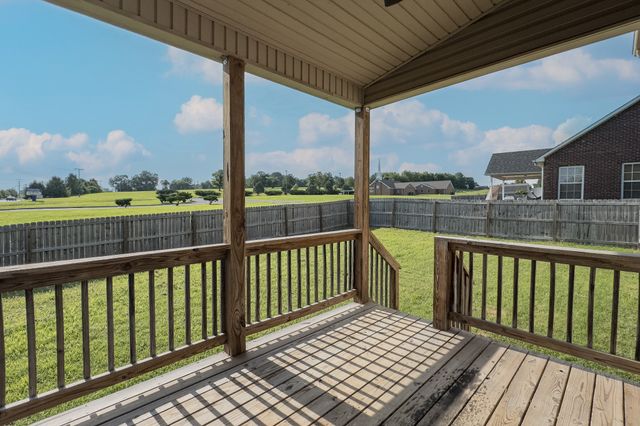 3300 Twelve Oaks Blvd, Clarksville, TN 37042