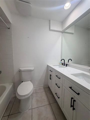4906 W SAN RAFAEL STREET, Tampa, FL 33629
