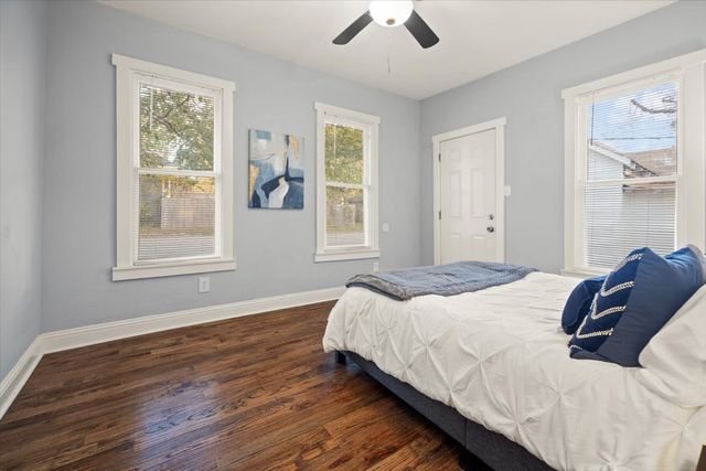 1201 W Arlington Avenue, Fort Worth, TX 76110