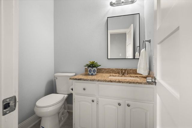 1201 W Arlington Avenue, Fort Worth, TX 76110