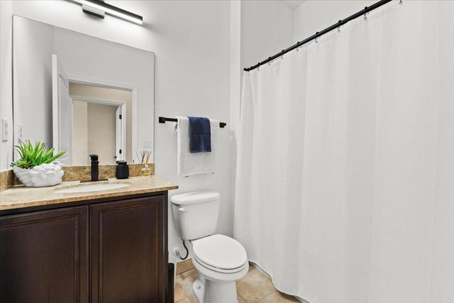 704 SW 2nd Avenue, Pompano Beach, FL 33060