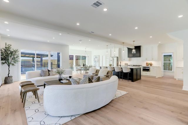 1601 Bonnie Brae Street, Houston, TX 77006