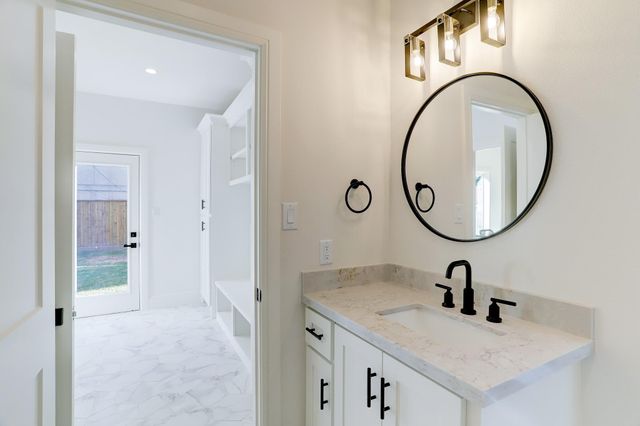 1601 Bonnie Brae Street, Houston, TX 77006