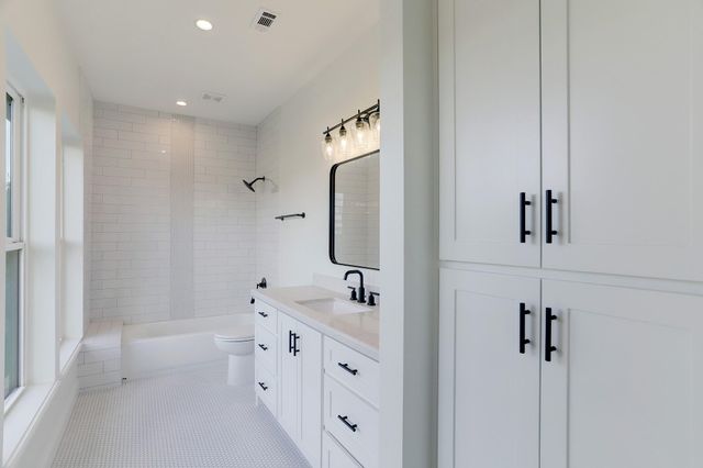 1601 Bonnie Brae Street, Houston, TX 77006