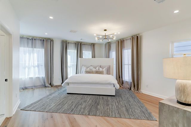 1601 Bonnie Brae Street, Houston, TX 77006