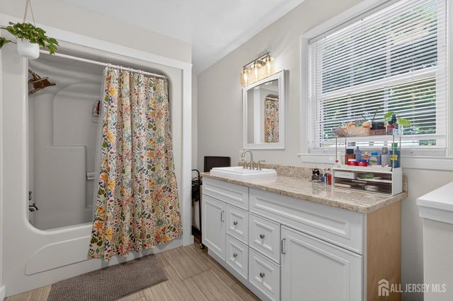 440 3rd Street, Dunellen, NJ 08812