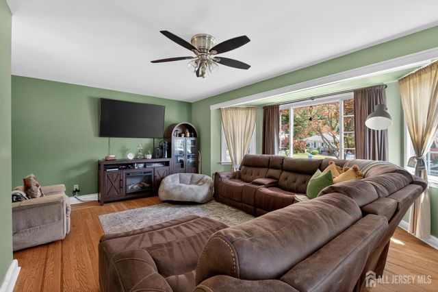 440 3rd Street, Dunellen, NJ 08812