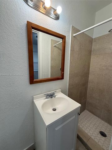 1255 SW 6th Street 1, Miami, FL 33135
