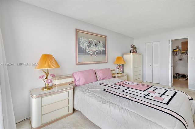 600 Parkview Dr 831, Hallandale Beach, FL 33009