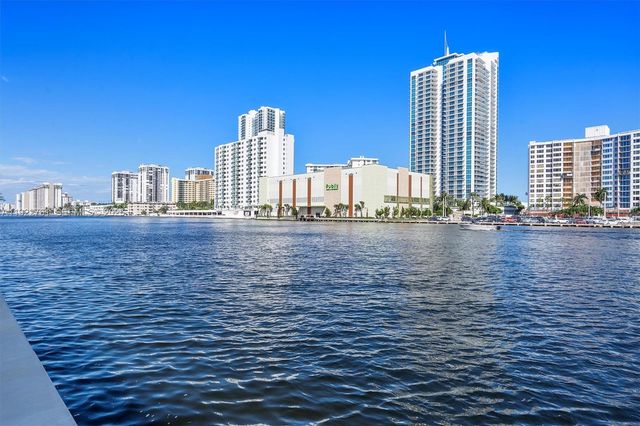 600 Parkview Dr 831, Hallandale Beach, FL 33009