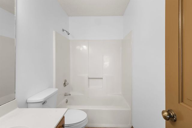 186 Williamsburg Rd., Little River, SC 29566