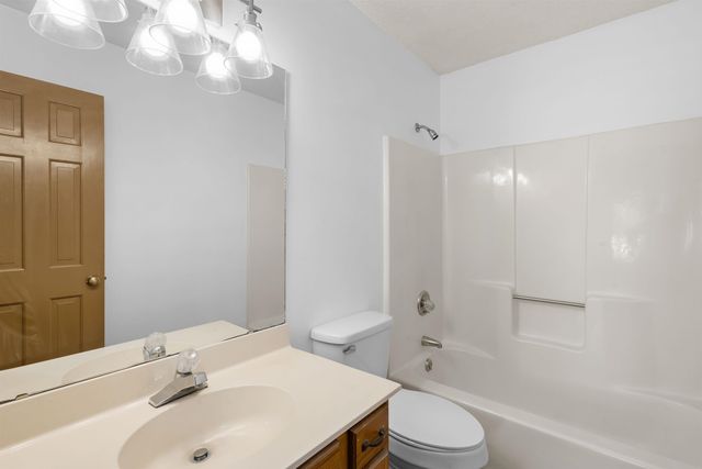 186 Williamsburg Rd., Little River, SC 29566