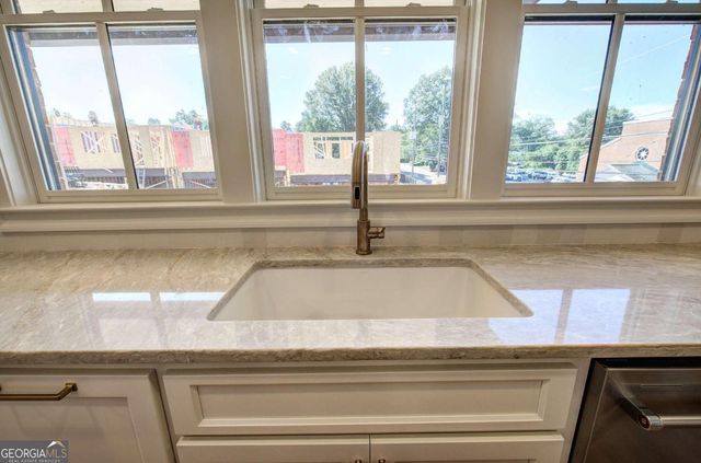 178 W Main Street 204, Cartersville, GA 30120