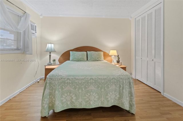 7401 Pines Boulevard 222, Pembroke Pines, FL 33024
