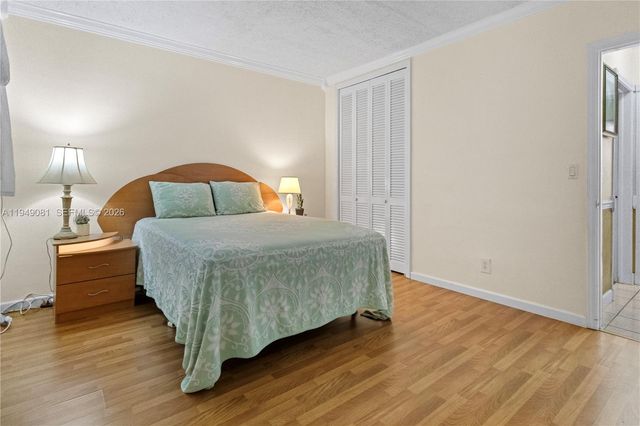 7401 Pines Boulevard 222, Pembroke Pines, FL 33024