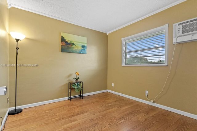 7401 Pines Boulevard 222, Pembroke Pines, FL 33024