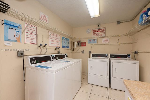 7401 Pines Boulevard 222, Pembroke Pines, FL 33024