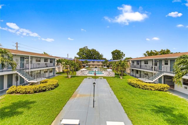 7401 Pines Boulevard 222, Pembroke Pines, FL 33024