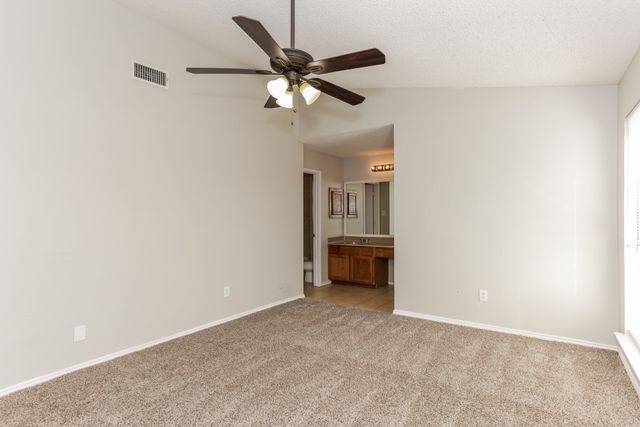 6505 Pilgrim Lane, Arlington, TX 76002