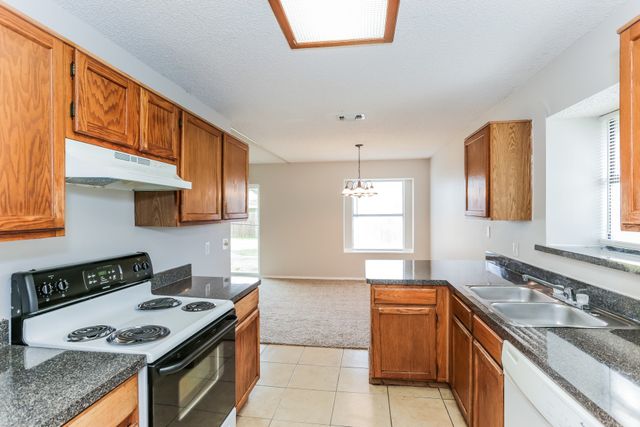 6505 Pilgrim Lane, Arlington, TX 76002