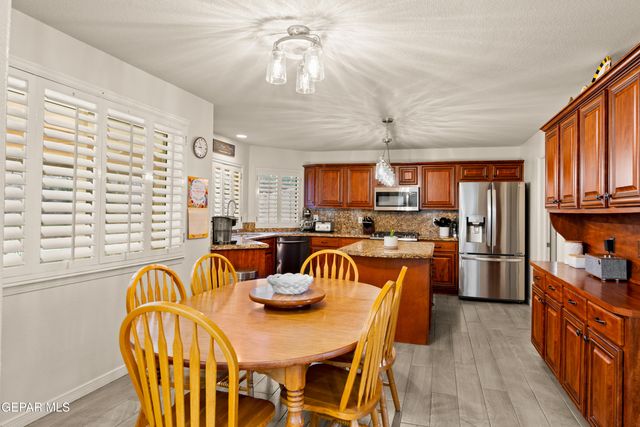 1156 REGAL RIDGE Drive, El Paso, TX 79912