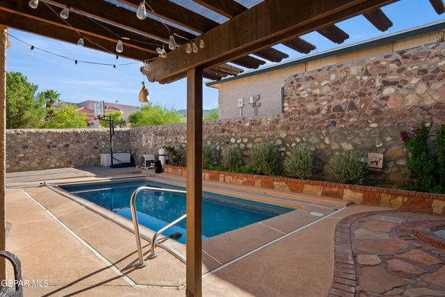 1156 REGAL RIDGE Drive, El Paso, TX 79912