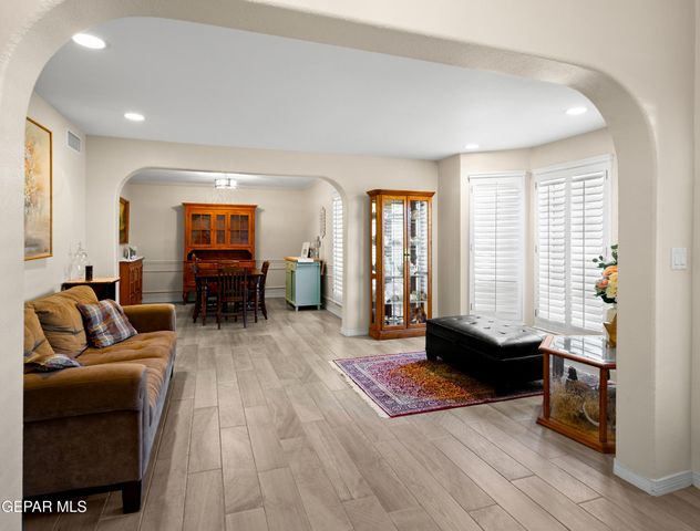 1156 REGAL RIDGE Drive, El Paso, TX 79912