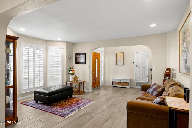 1156 REGAL RIDGE Drive, El Paso, TX 79912