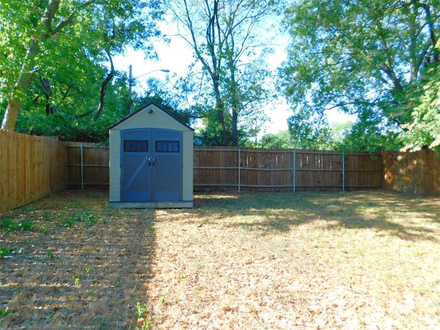 1114 E Mulberry Street, Denton, TX 76205
