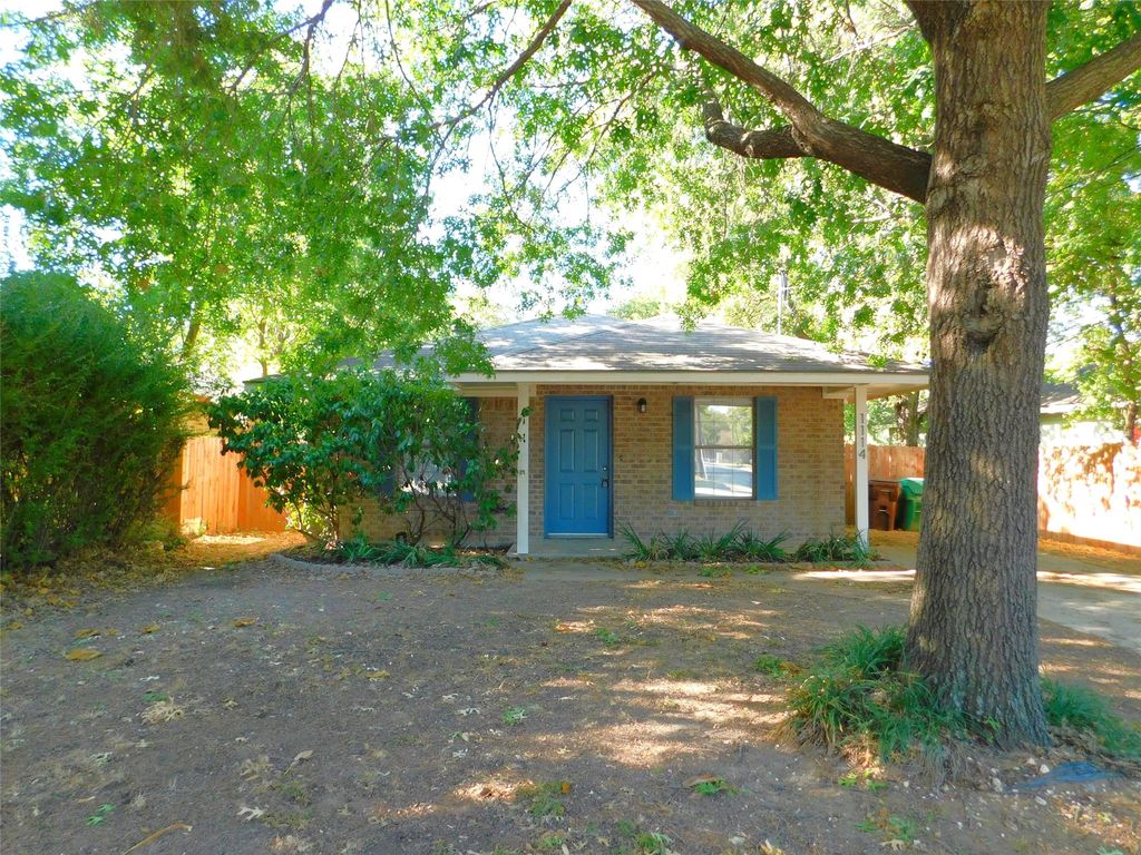 1114 E Mulberry Street, Denton, TX 76205