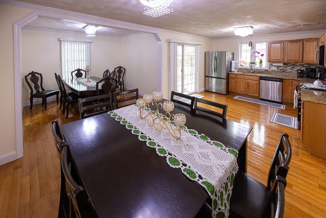 76 River St, Lynn, MA 01905