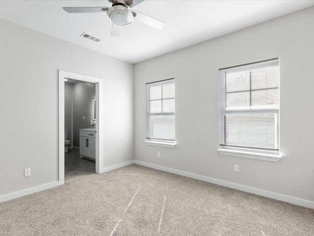 801 E Tyler Street, Ennis, TX 75119
