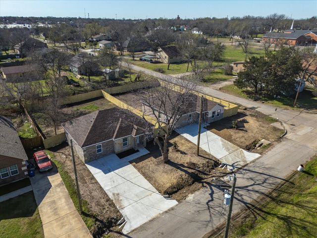 801 E Tyler Street, Ennis, TX 75119