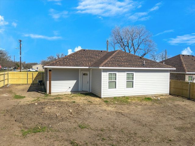 801 E Tyler Street, Ennis, TX 75119