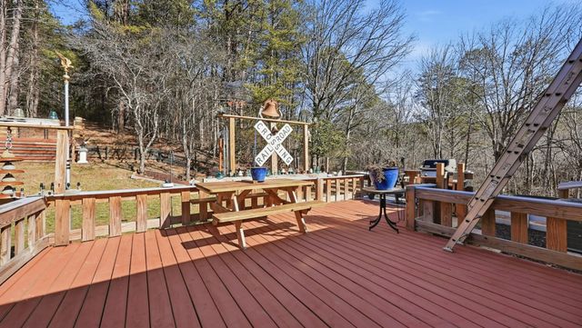 150 Beavers Lane, Copperhill, TN 37317