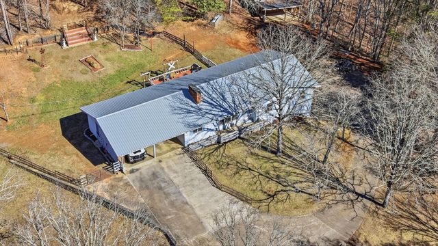 150 Beavers Lane, Copperhill, TN 37317