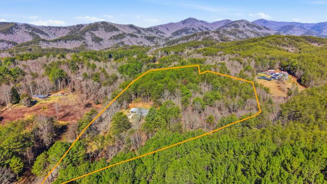 150 Beavers Lane, Copperhill, TN 37317