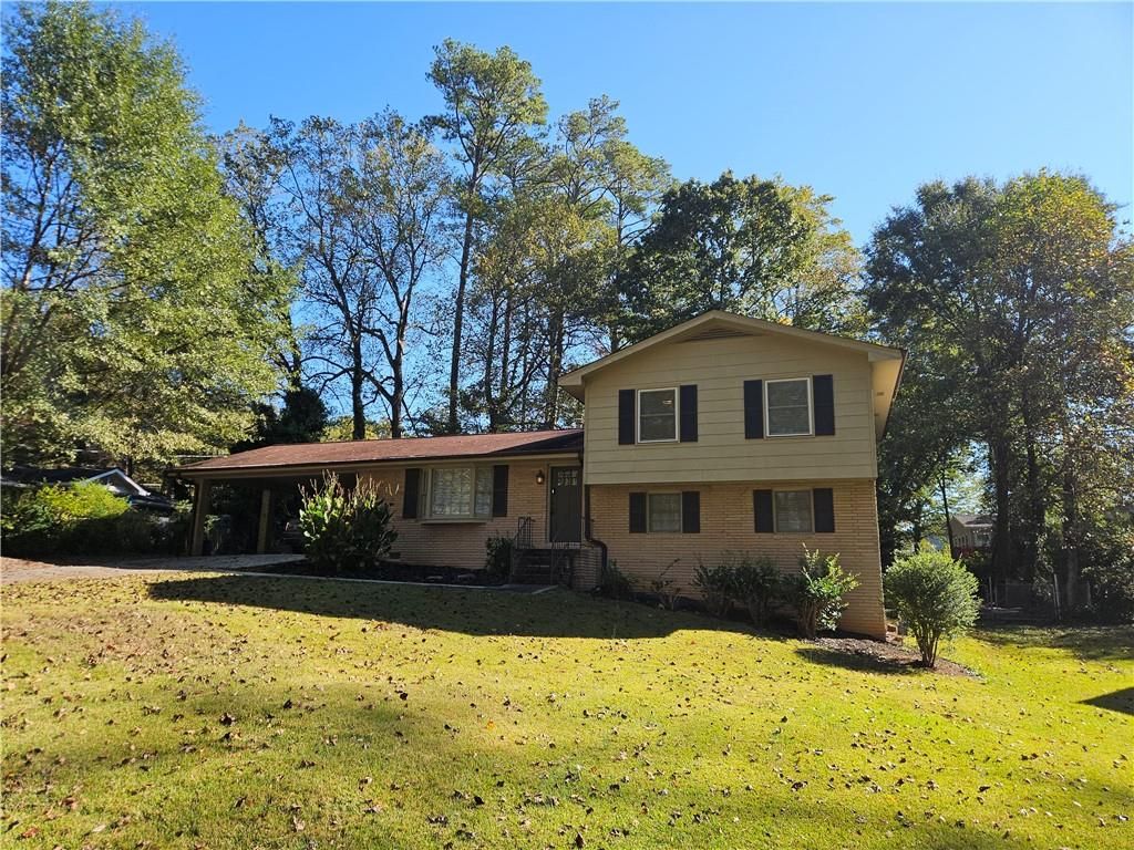 3175 Foxwood SE Trail, Smyrna, GA 30082