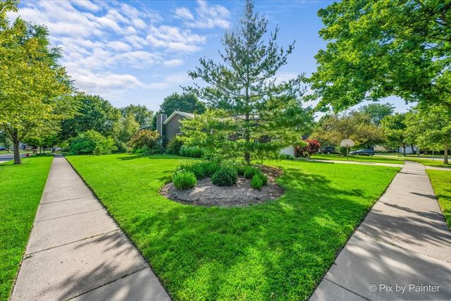 1021 Colony Drive, Crystal Lake, IL 60014
