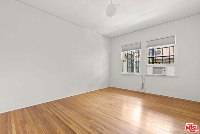 422 N Sierra Bonita Avenue, Los Angeles, CA 90036