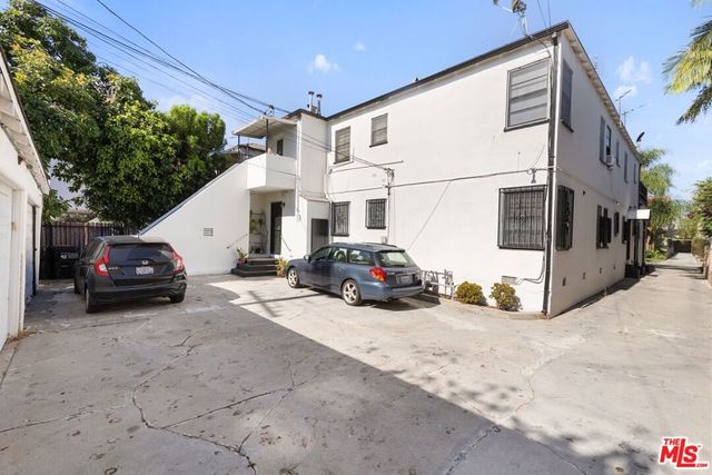422 N Sierra Bonita Avenue, Los Angeles, CA 90036