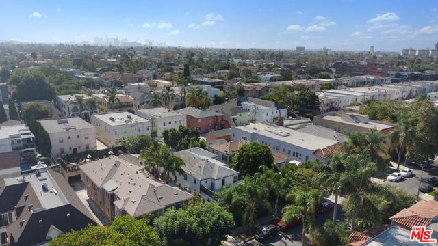 422 N Sierra Bonita Avenue, Los Angeles, CA 90036