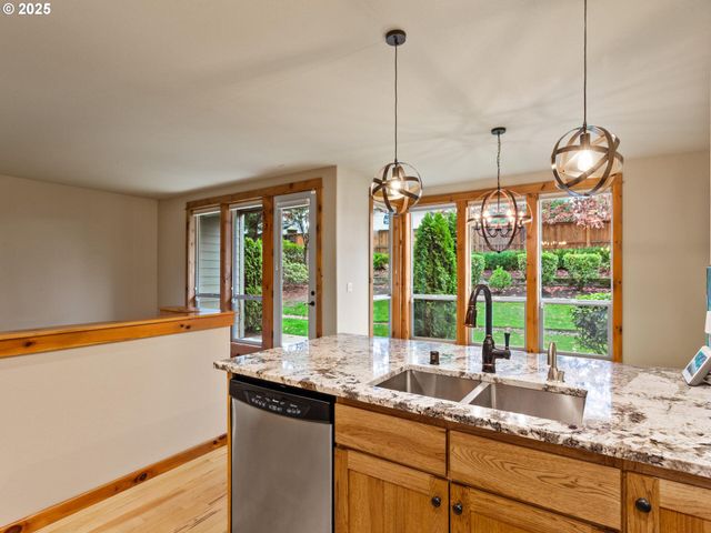 12800 Ne SALMON CREEK Ave 119, Vancouver, WA 98686