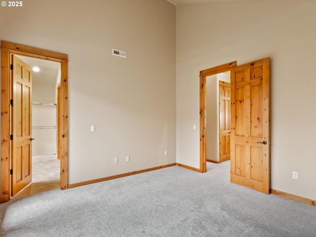 12800 Ne SALMON CREEK Ave 119, Vancouver, WA 98686