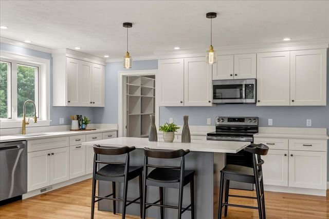 193 E Spring Street, Avon, MA 02322