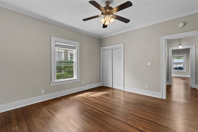 3864 Fairfield Avenue, Shreveport, LA 71106