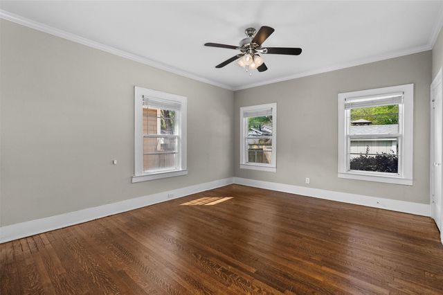 3864 Fairfield Avenue, Shreveport, LA 71106