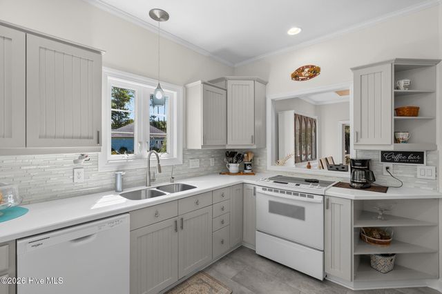 127 Clubhouse Drive SW, Supply, NC 28462