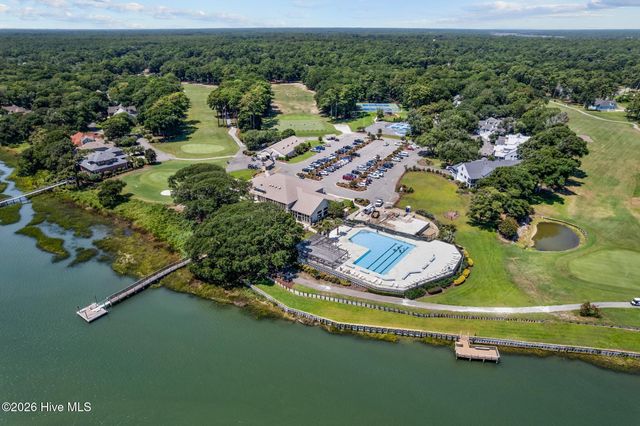 127 Clubhouse Drive SW, Supply, NC 28462