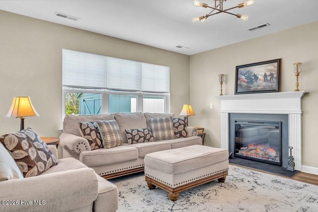 218 Purple Martin Drive, Hubert, NC 28539